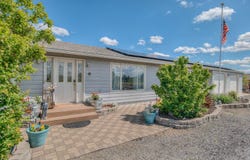 1048 SW Colfax Lane, Madras, OR 97741
