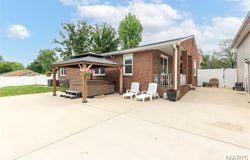 5327 N State Route 159, Edwardsville, IL 62025