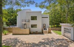 2 JODY'S PATH, East Hampton, NY 11937
