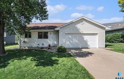 4209 N Jans Dr, Sioux Falls, SD 57107-6831