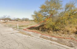 610 W I 1/2 Avenue, Kingsville, TX 78363