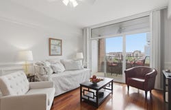 14 Lockwood Drive, Charleston, SC 29401