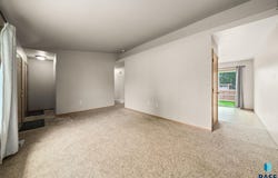 1405 E 71st St N, Sioux Falls, SD 57104