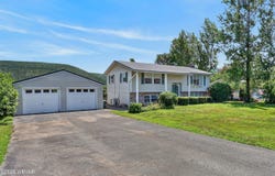 100 MOUNTAIN VIEW Drive, Jersey Shore, PA 17740