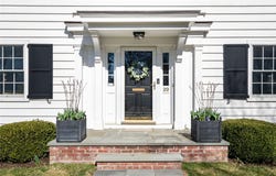 29 Valley Road, Manhasset, NY 11030