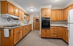 1227 MAPLE Street, NEENAH, WI 54956-4627