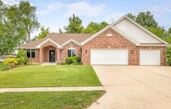 9867 Rambouillet, ROSCOE, IL 61073