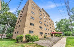 115 S Rocky River Drive, Berea, OH 44017