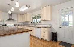 105 Linda Lane, Shady Cove, OR 97539