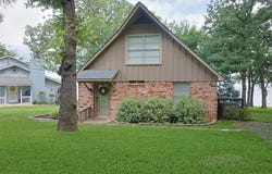 105 N Oak Acres Drive, Malakoff, TX 75148