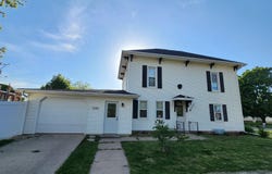 400 Cass Street, Adair, IA 50002