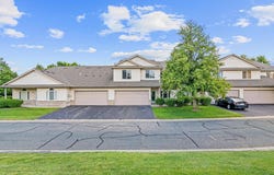 1234 Crystal Place E, Chaska, MN 55318