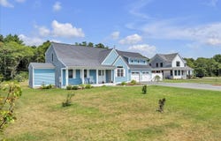 8 Dylans Way, East Falmouth, MA 02536