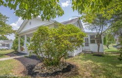 707 Medaris St, Clinton, TN 37716