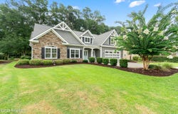 916 Oyster Pointe Drive, Sunset Beach, NC 28468