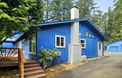 614 HASSETT St, Brookings, OR 97415