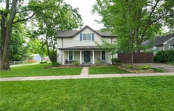 209 E 1st Street, Lee's Summit, MO 64063