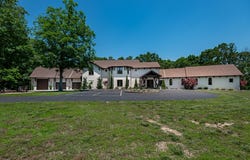 593 Peck Hollow Road, Rogersville, MO 65742