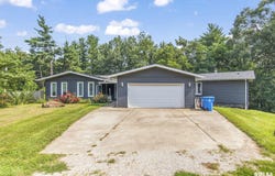 14154 Villa Maria Lane, Athens, IL 62613