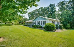 421 High Ridge Road, Kingsport, TN 37660