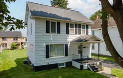 422 W Minckler, Iron River, MI 49935