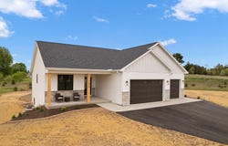 1619 Prairie Oak Drive, Wisconsin Dells, WI 53965