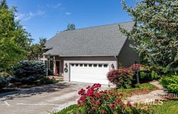 735 Vista, Moscow, ID 83843