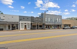 114 W College, Bowdon, GA 30108