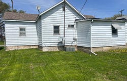 514 Palm Street, Roodhouse, IL 62082