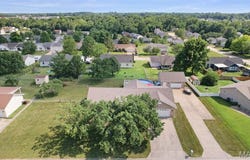 1523 Bishop Drive, Troy, MO 63379