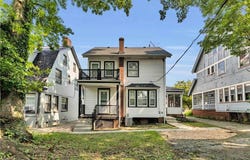 3258 Redwood Road, Cleveland Heights, OH 44118