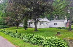 16 Robin Lane, Moultonborough, NH 03254
