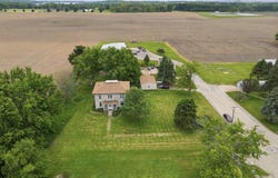 403 E Cherokee Avenue, Shabbona, IL 60550