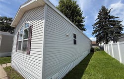 418 Main Street S, Stewartville, MN 55976