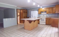 111 LINDSEY Avenue, OCONTO, WI 54153-1920