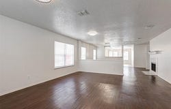914 Gillon Drive, Arlington, TX 76001