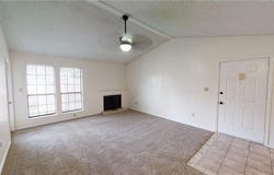 1202 Thorpe LN, San Marcos, TX 78666