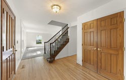 1658 Apache Drive, Naperville, IL 60563