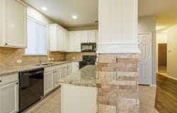 124 Thrasher Cv, Leander, TX 78641