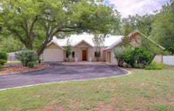 1440 Flite Acres RD, Wimberley, TX 78676