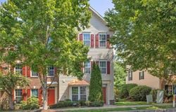 111 Lewisham Rd, Cranberry Twp, PA 16066