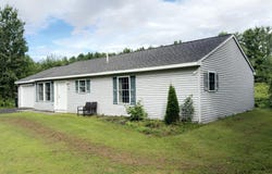 28 Pleasant Hill Drive, Waterville, ME 04901