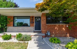 5670 Mckinley Court, Dearborn Heights, MI 48125