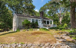7 Rocky Knoll Road, Cape Elizabeth, ME 04107