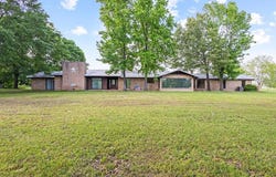 1203 County Road 3100, Clarksville, TX 75426