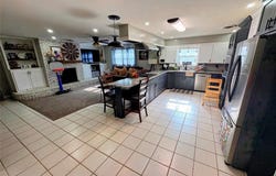 1217 E Warren Street, Brownfield, TX 79316