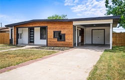 1204 Rose Drive, Alice, TX 78332
