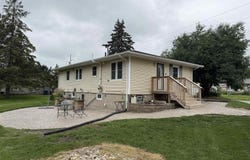 1313 Black Hawk Road, Waterloo, IA 50701