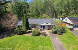 12 Pine Drive, Roosevelt, NJ 08555