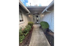 667 Reddington Drive, Redding, CA 96003
